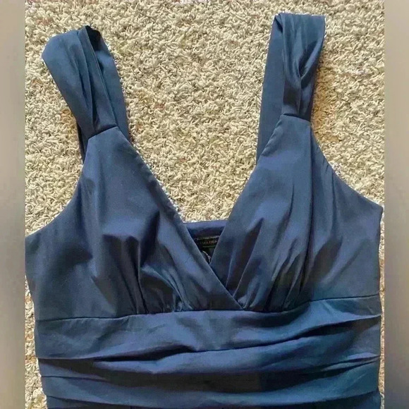 BCBG Women’s Maxazria Party Dress Navy Blue size 4 - Picture 5 of 14